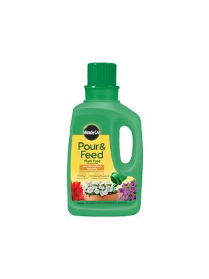 Miracle-Gro Pour & Feed 32oz
